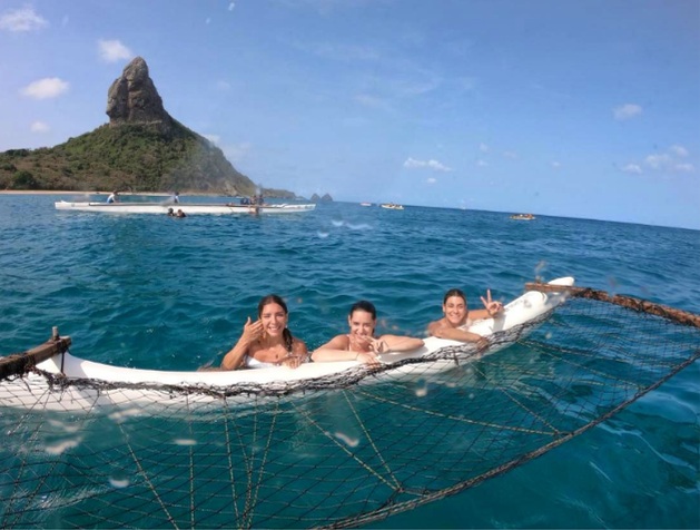 Canoa Havaiana em Fernando de Noronha